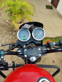 Roving Red Royal Enfield Thunderbird X 350