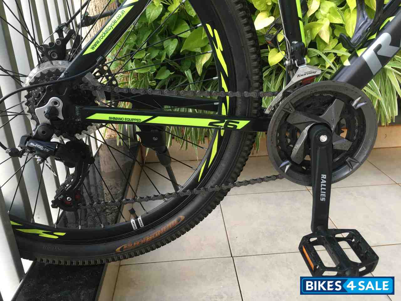 Bicycle Rallies Delta 3.1, Black/Green, 21spd Shimano geared, Size: 26 Bicycle Rallies Delta 3.1, Black/Green, 21spd Shimano geared, Size: 26