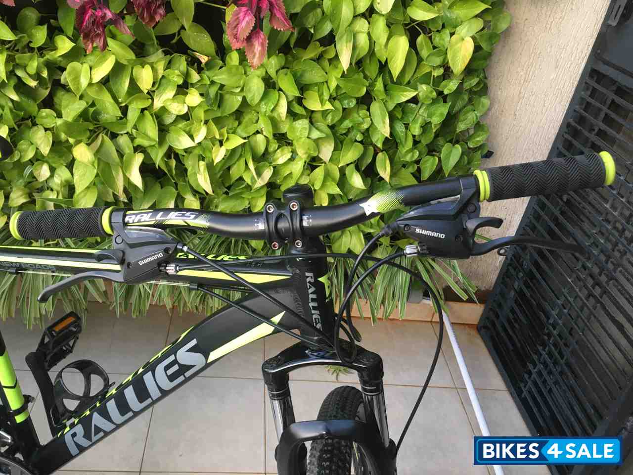 Bicycle Rallies Delta 3.1, Black/Green, 21spd Shimano geared, Size: 26 Bicycle Rallies Delta 3.1, Black/Green, 21spd Shimano geared, Size: 26