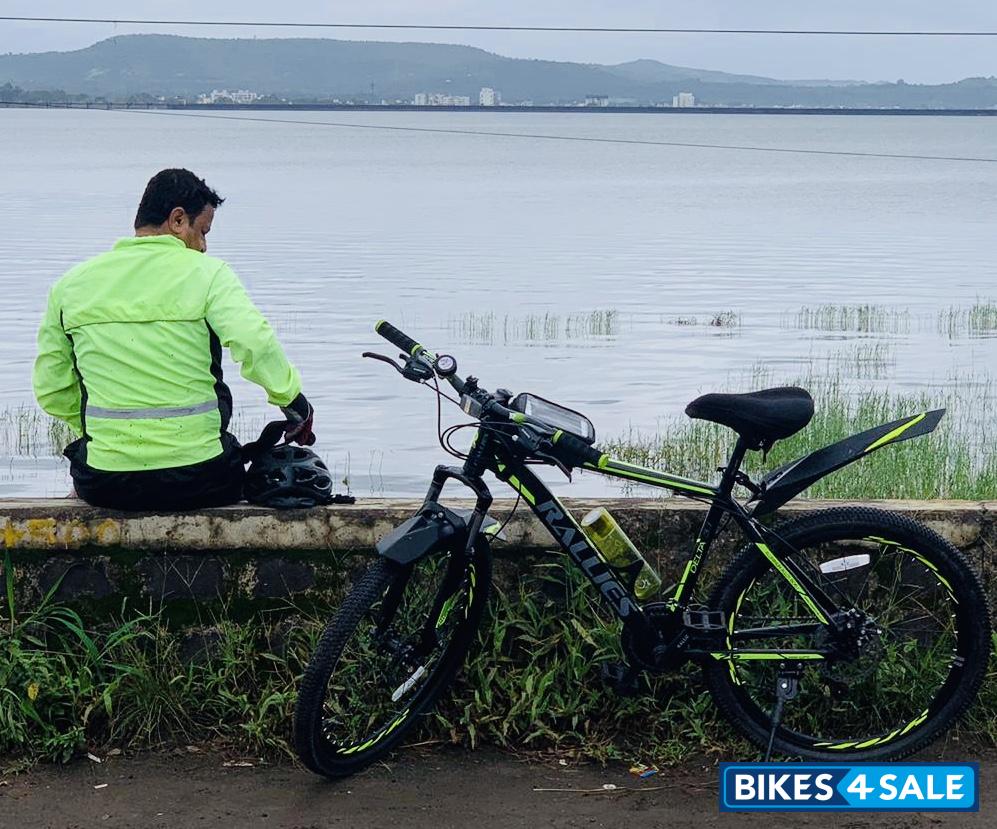 Bicycle Rallies Delta 3.1, Black/Green, 21spd Shimano geared, Size: 26 Bicycle Rallies Delta 3.1, Black/Green, 21spd Shimano geared, Size: 26