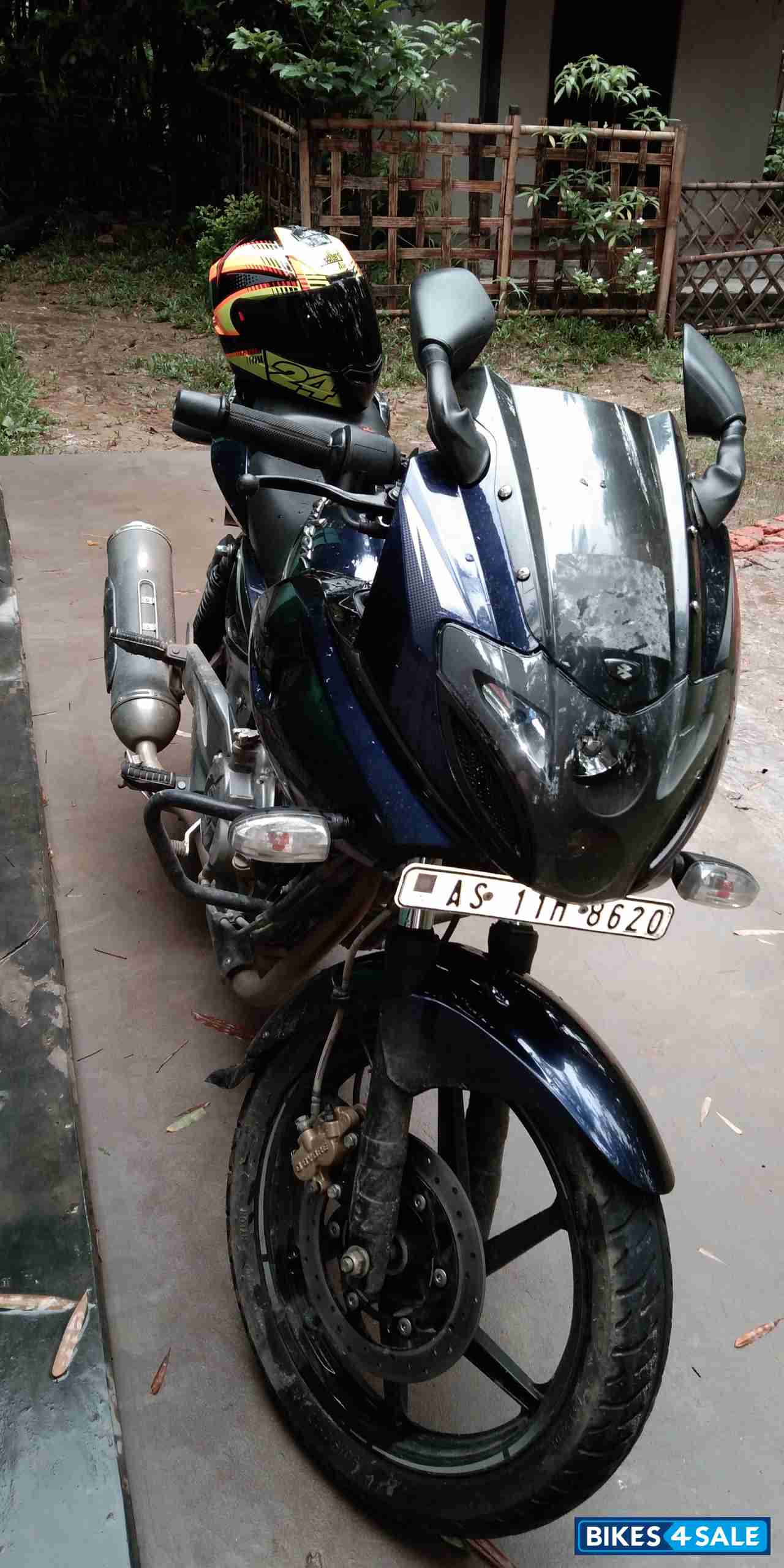 Bajaj Pulsar 220 DTSi