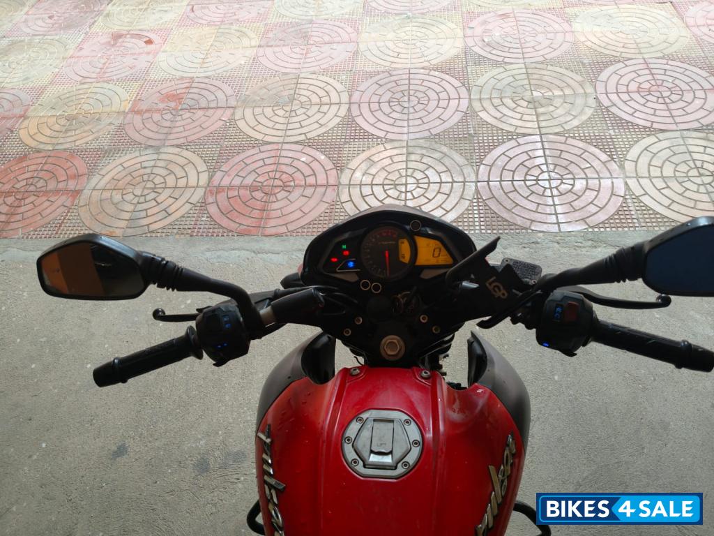 Passion Red/ Satin Bajaj Pulsar NS 160