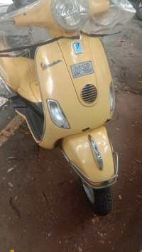 Vespa 125 2012 Model