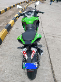 Bajaj Pulsar RS 200 ABS