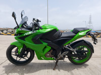 Bajaj Pulsar RS 200 ABS