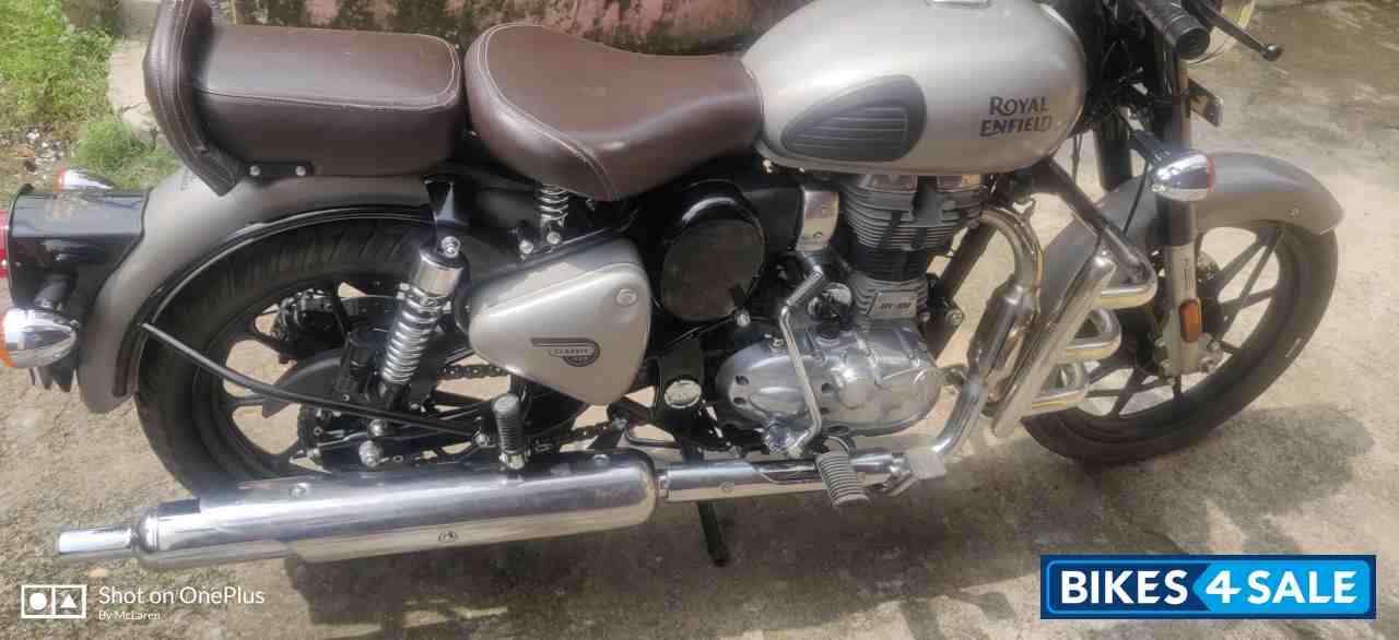 Grey Royal Enfield Classic Gunmetal Grey