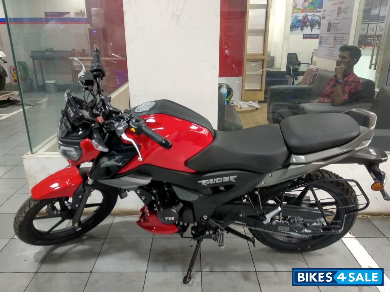 Striking Red TVS Raider 125