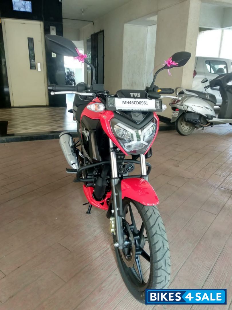 Striking Red TVS Raider 125