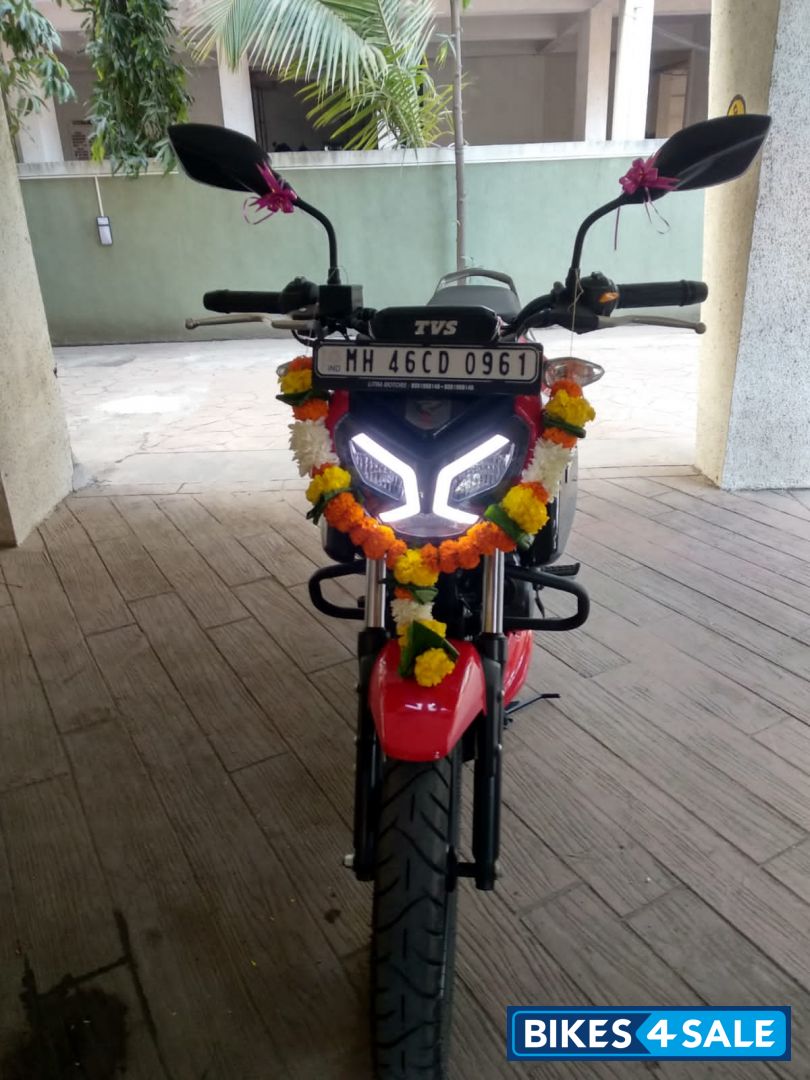 Striking Red TVS Raider 125