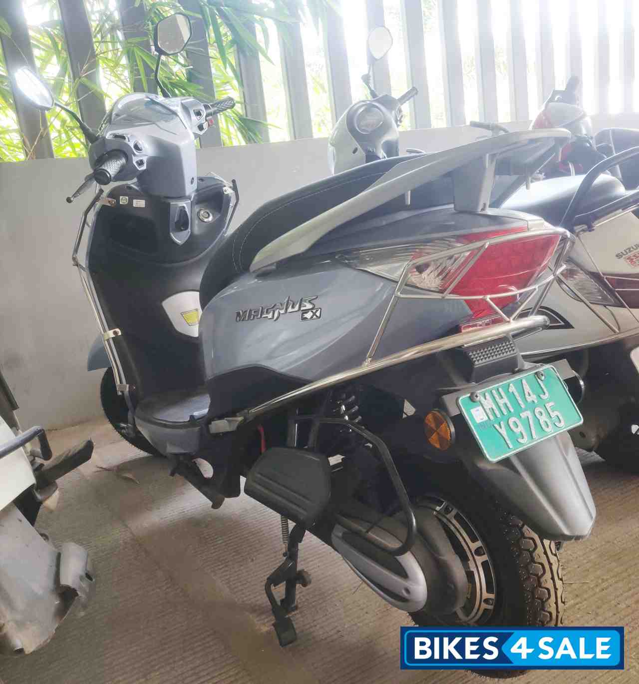 Galactic Gray Ampere Magnus Ex