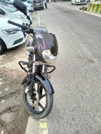 Red & Black Bajaj Discover DTSi 135