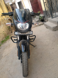 Black Bajaj Pulsar 150