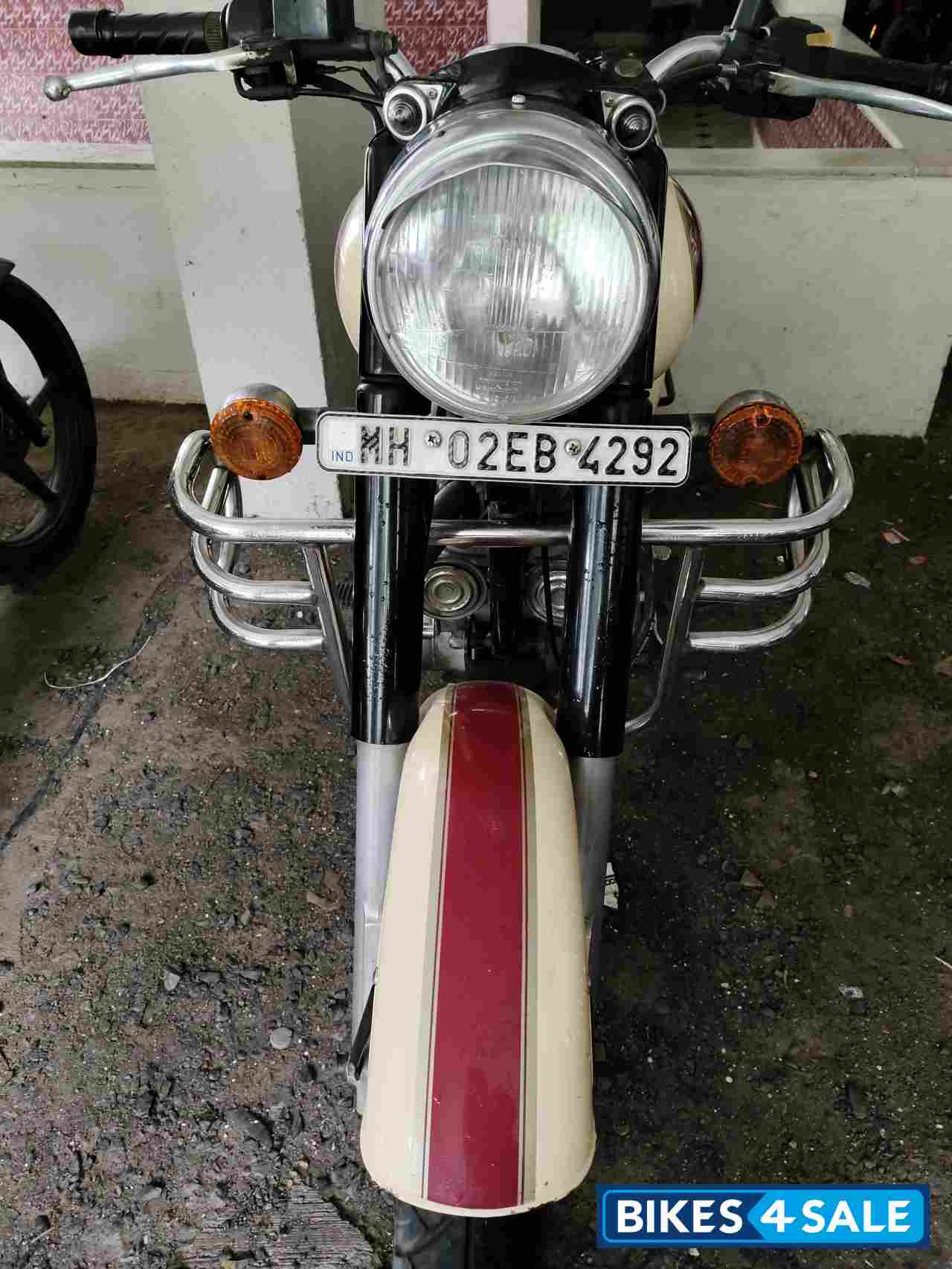 Tan Royal Enfield Classic 500