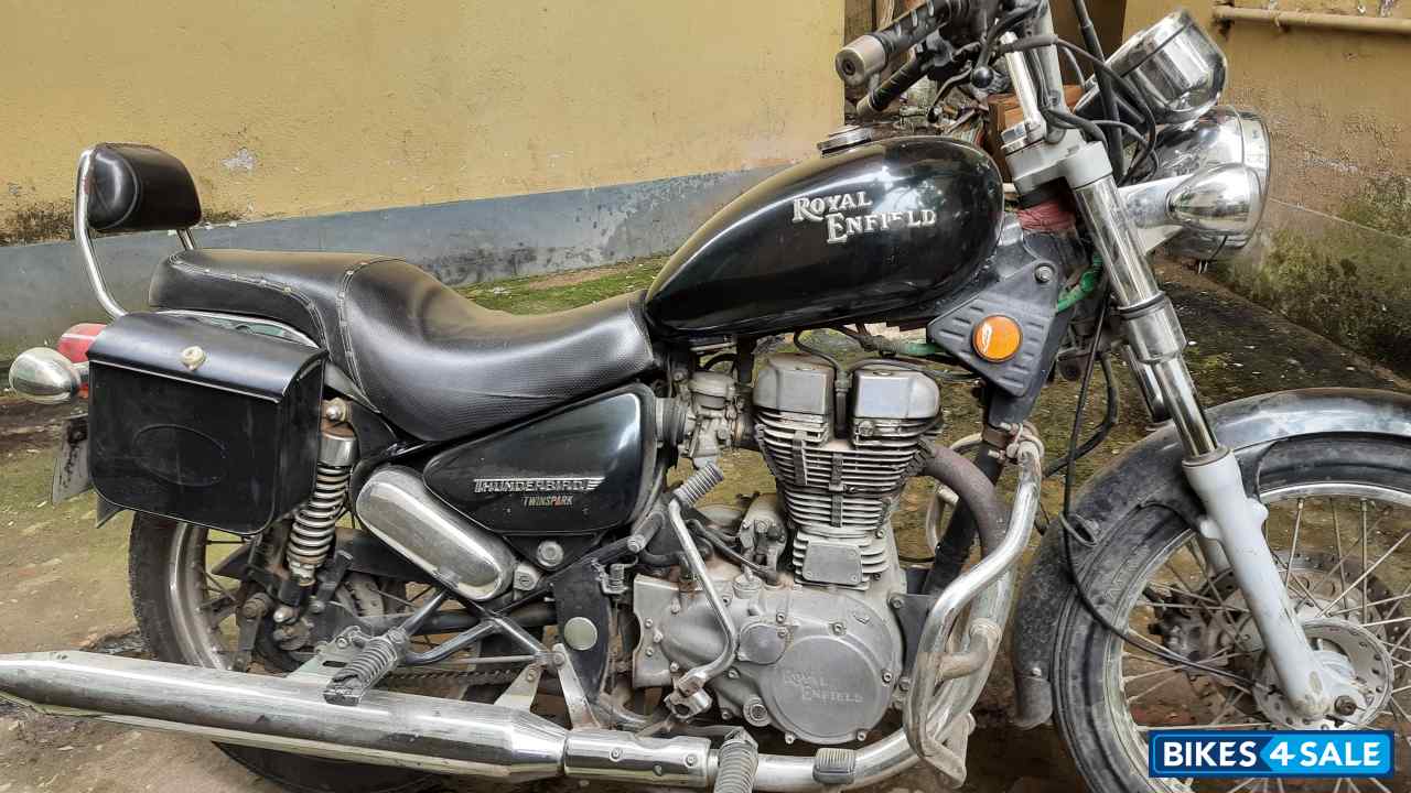 Black Royal Enfield Thunderbird TwinSpark 350