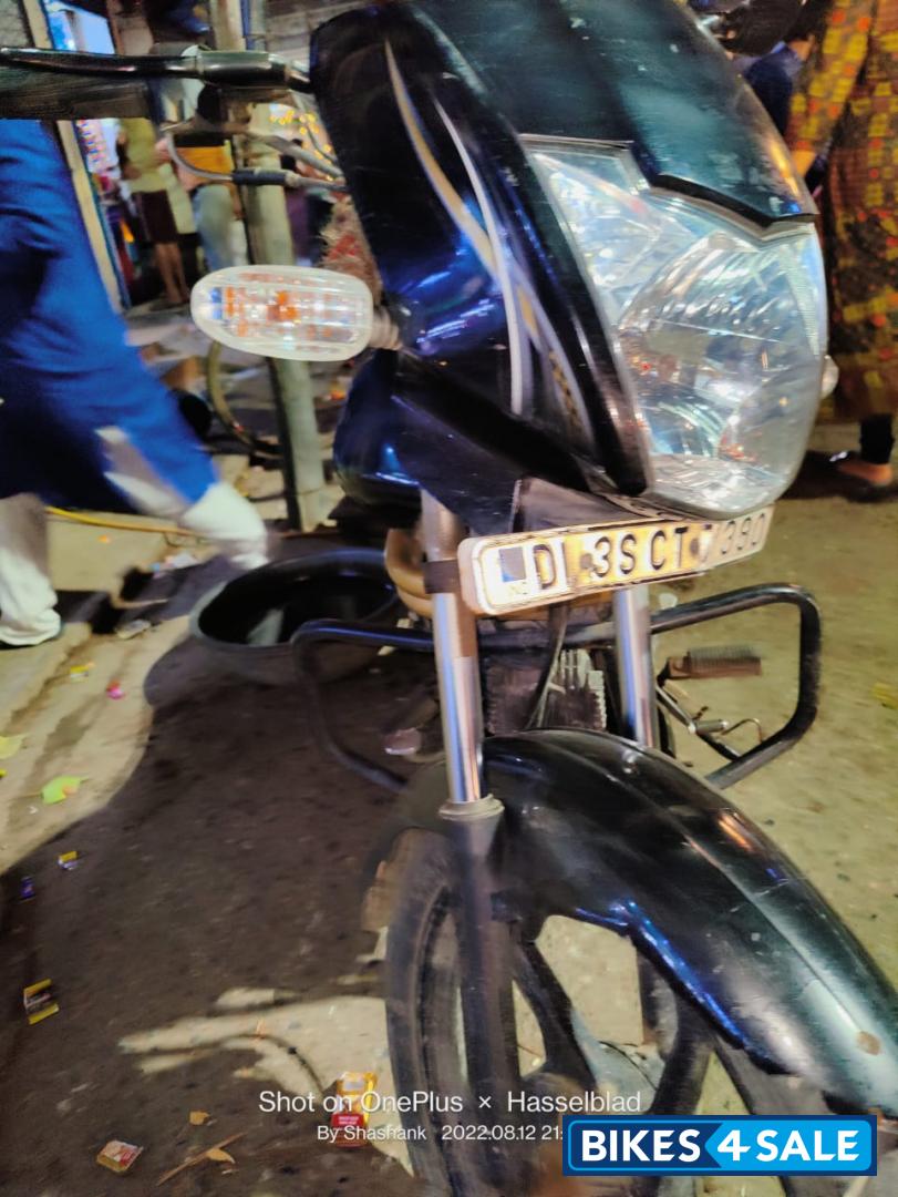 Black Mahindra Centuro O1