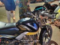 Black Mahindra Centuro O1