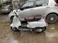 Vespa Elegante 2016 Model