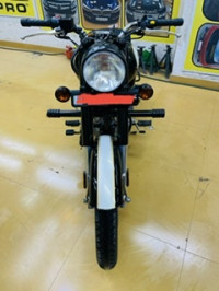 Black Royal Enfield Classic 500