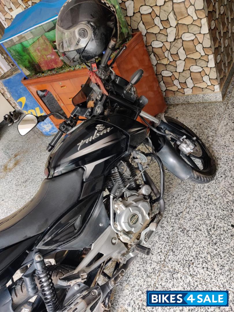Black Bajaj Pulsar 150 DTSi