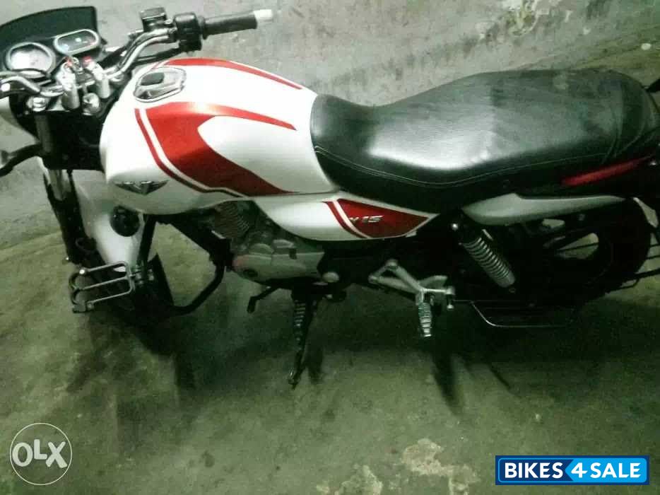White Bajaj V15