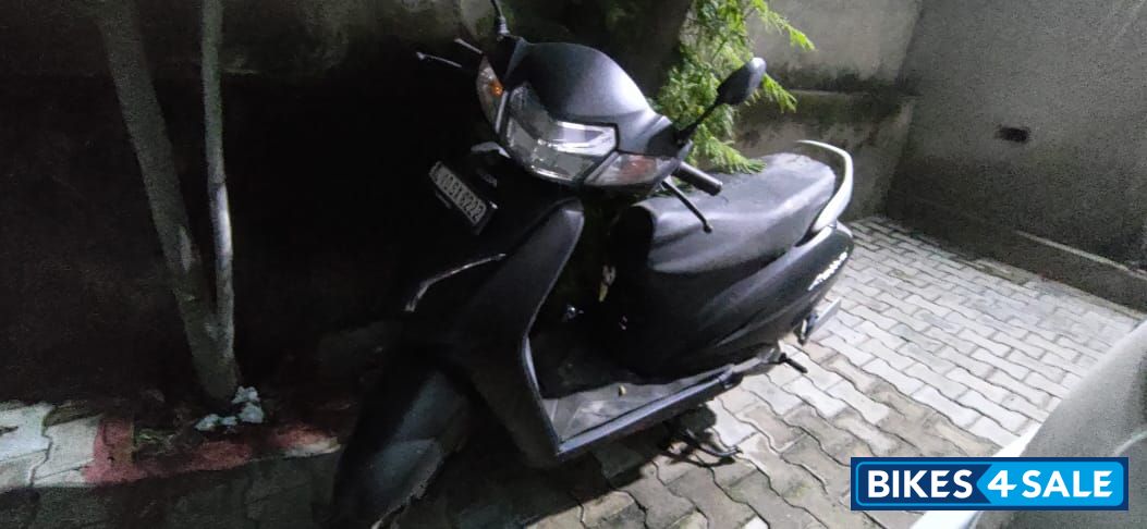 Metallic Grey Honda Activa 5G