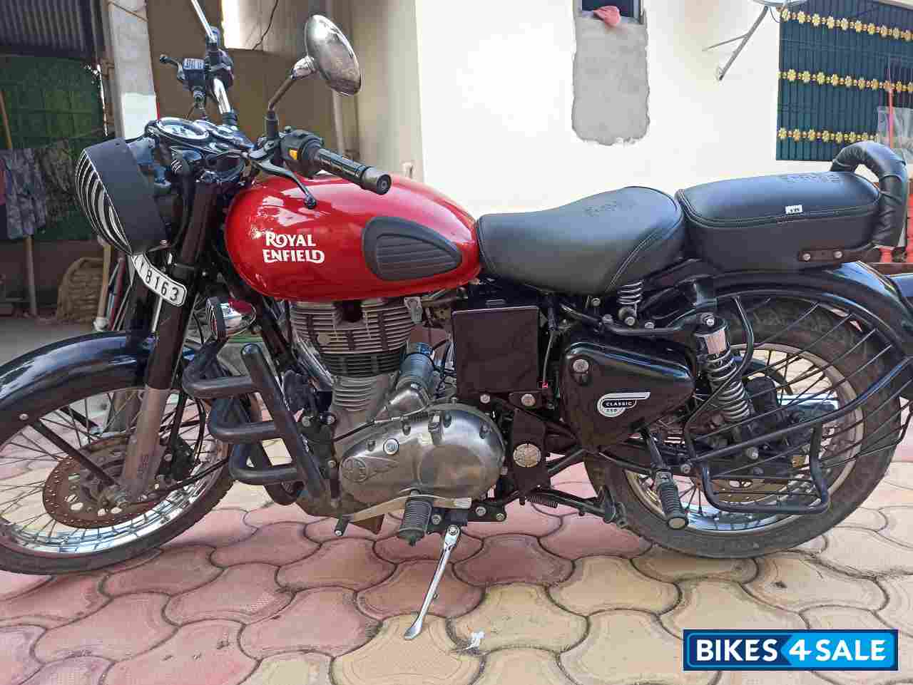 Royal Enfield Classic 350 Redditch Red