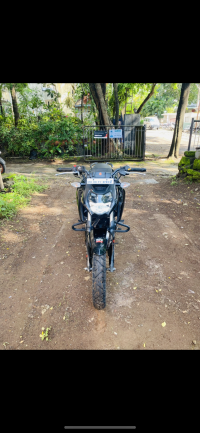 Black TVS Apache RTR 160 4V BS6