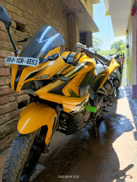 Bajaj Pulsar RS 200