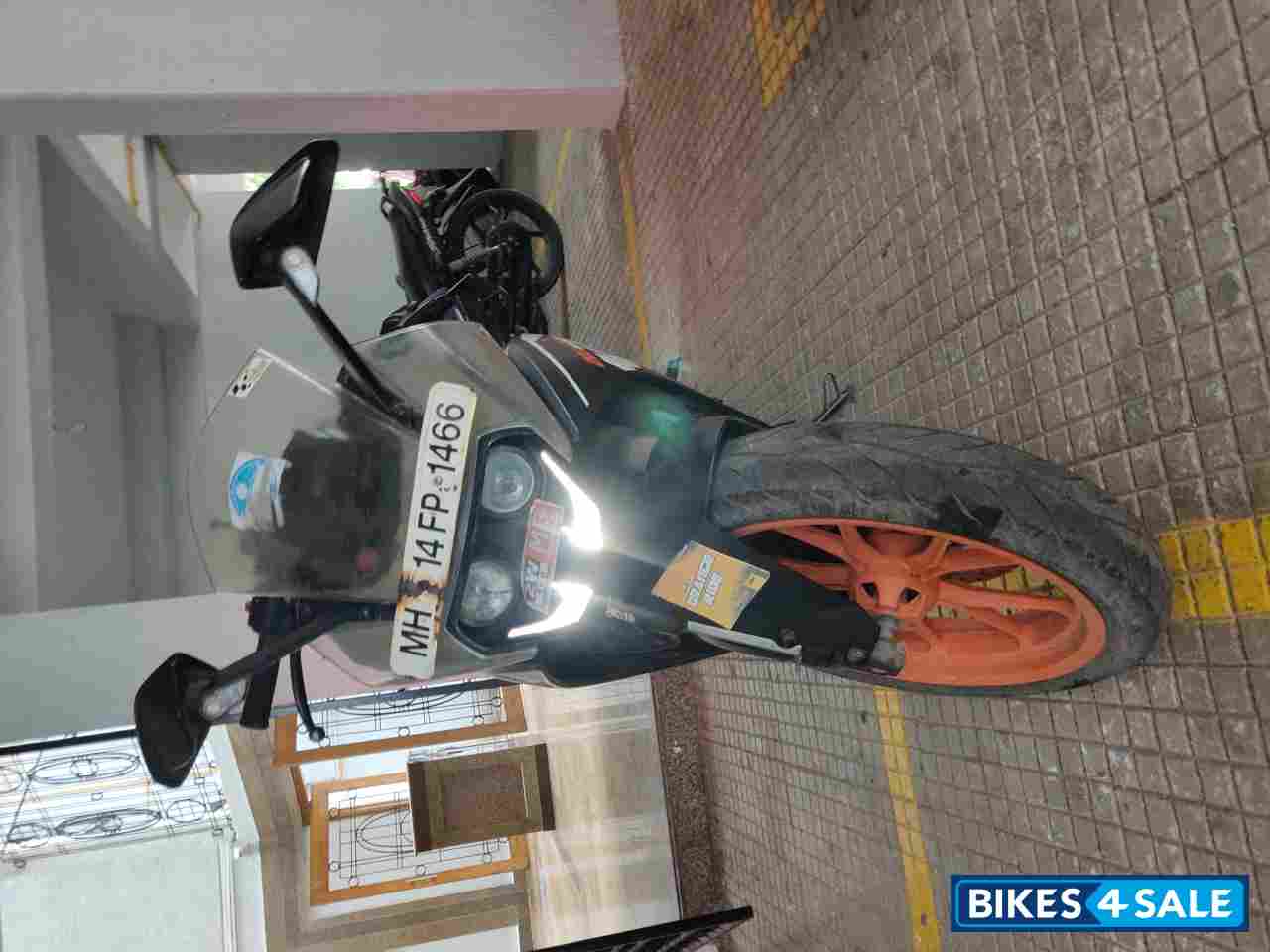 Black Orange KTM RC 200