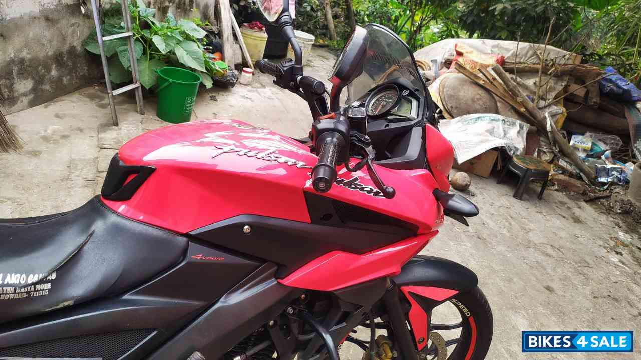 Red Bajaj Pulsar AS 150