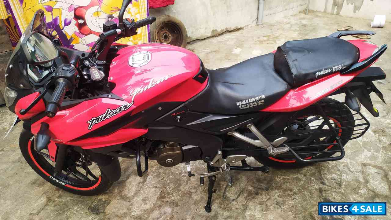 Red Bajaj Pulsar AS 150