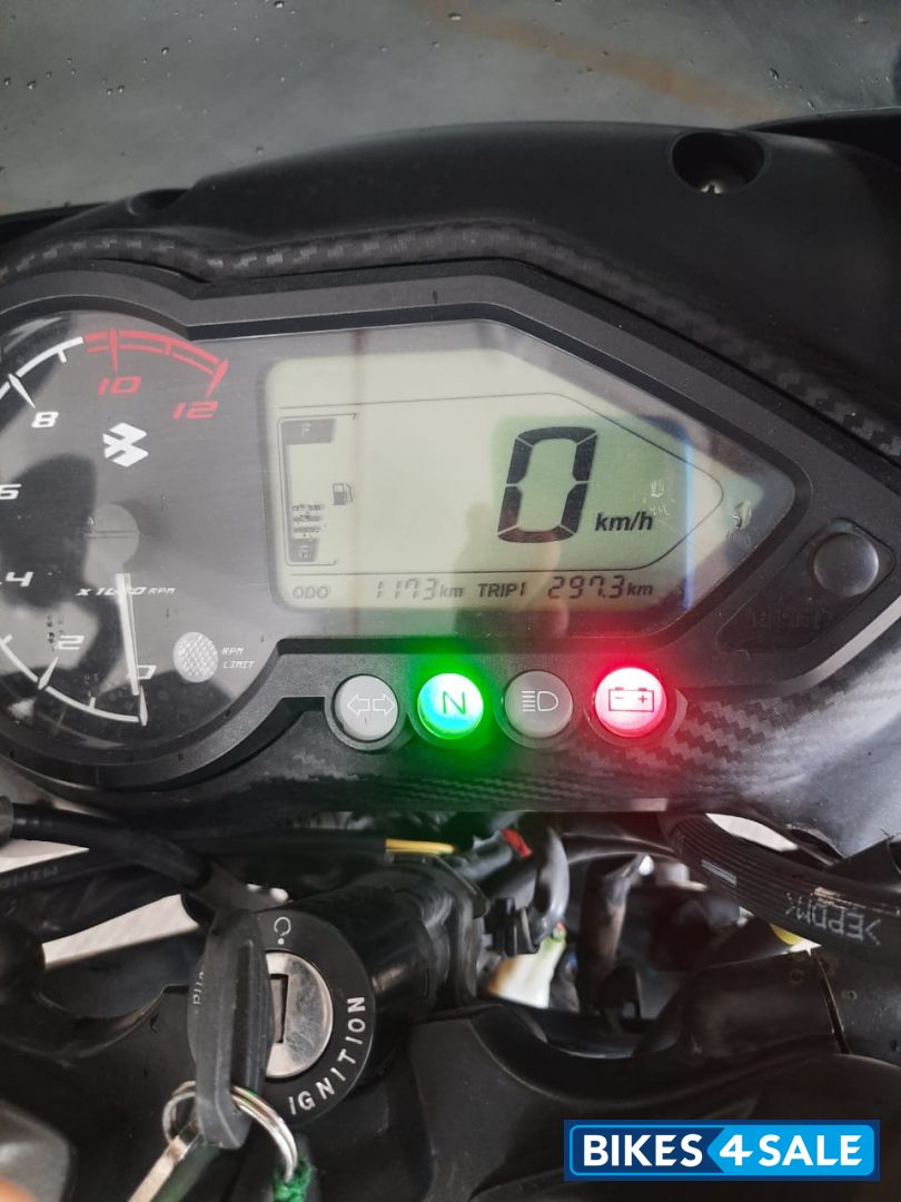Bajaj Pulsar 125 Neon