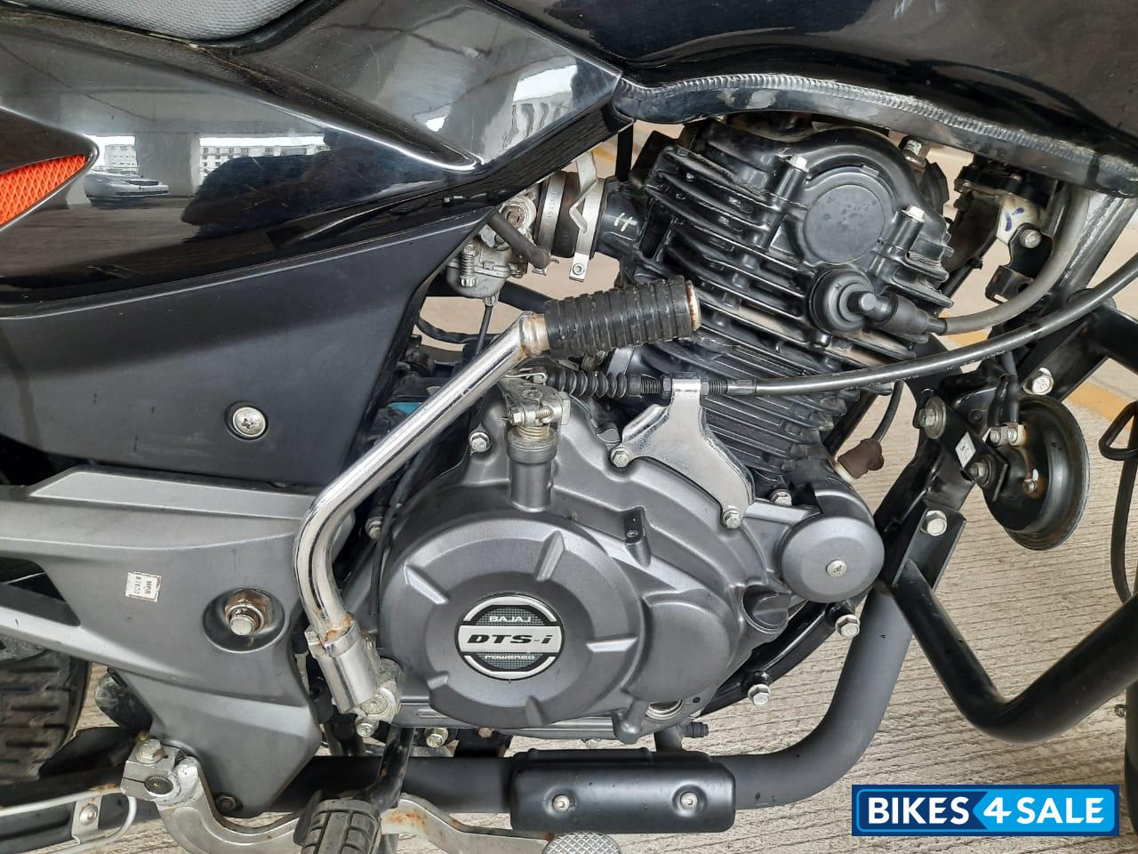 Bajaj Pulsar 125 Neon