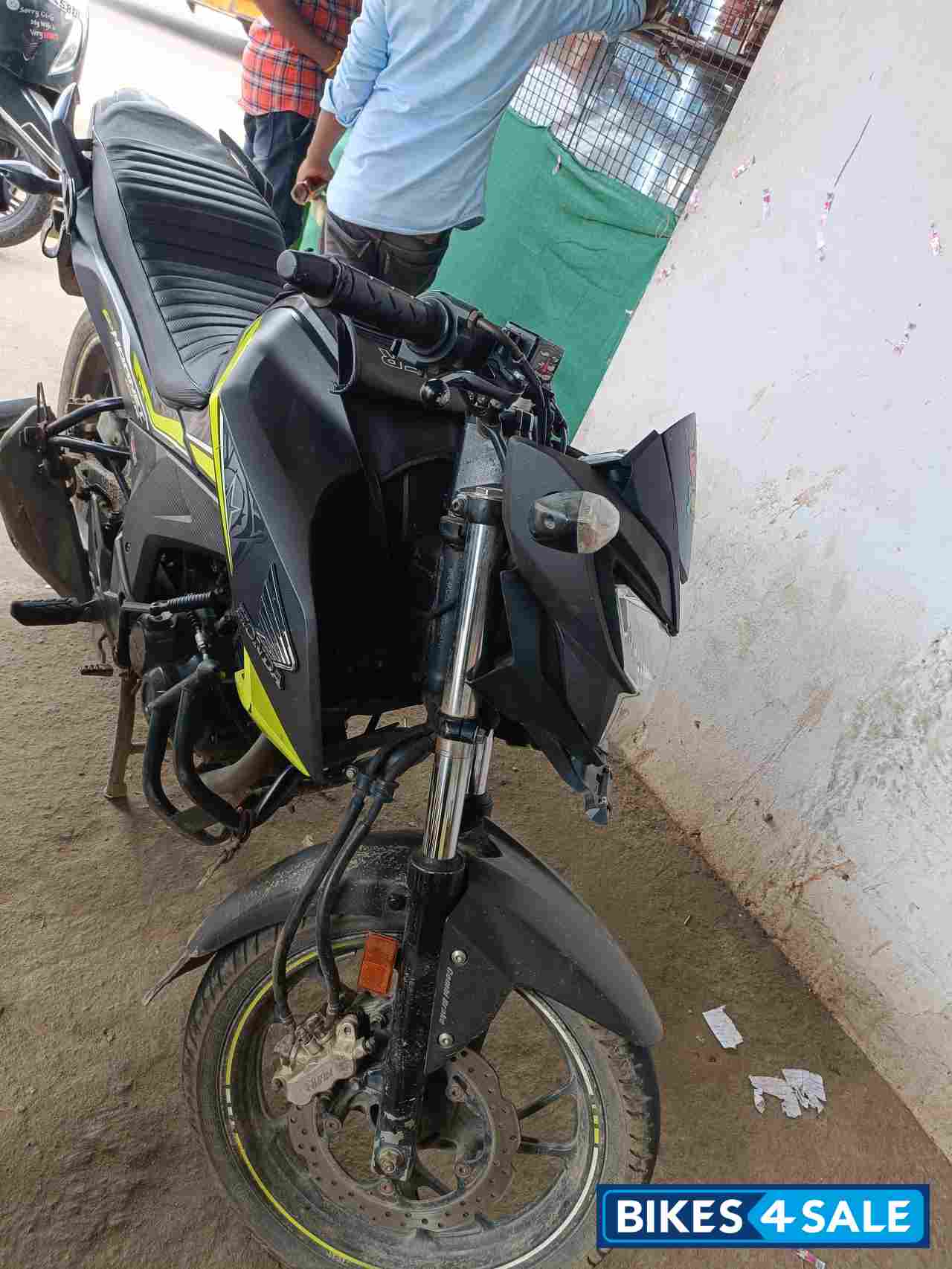 Honda CB Hornet 160R