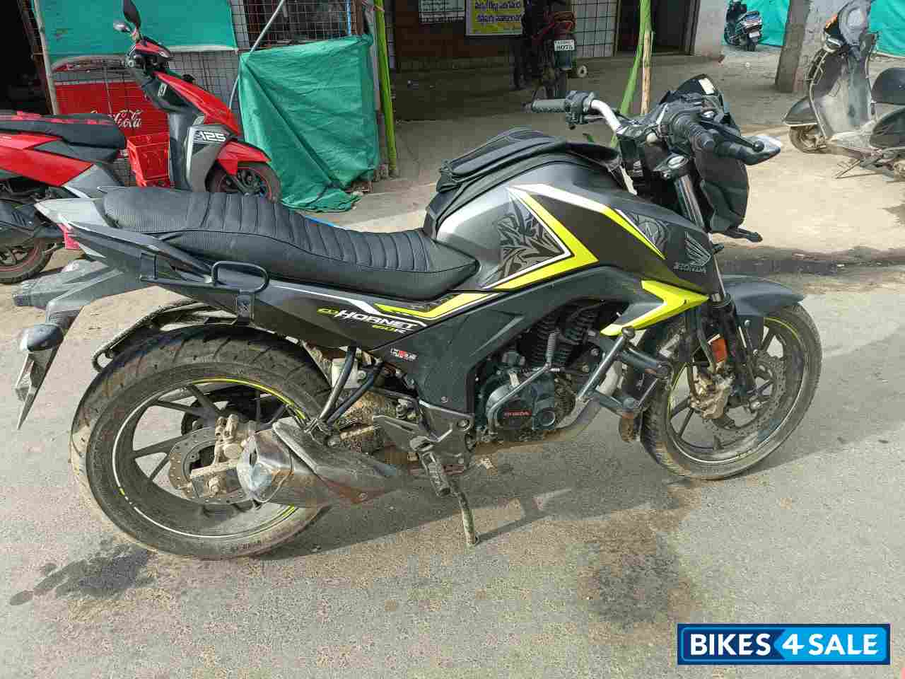 Honda CB Hornet 160R Honda CB Hornet 160R