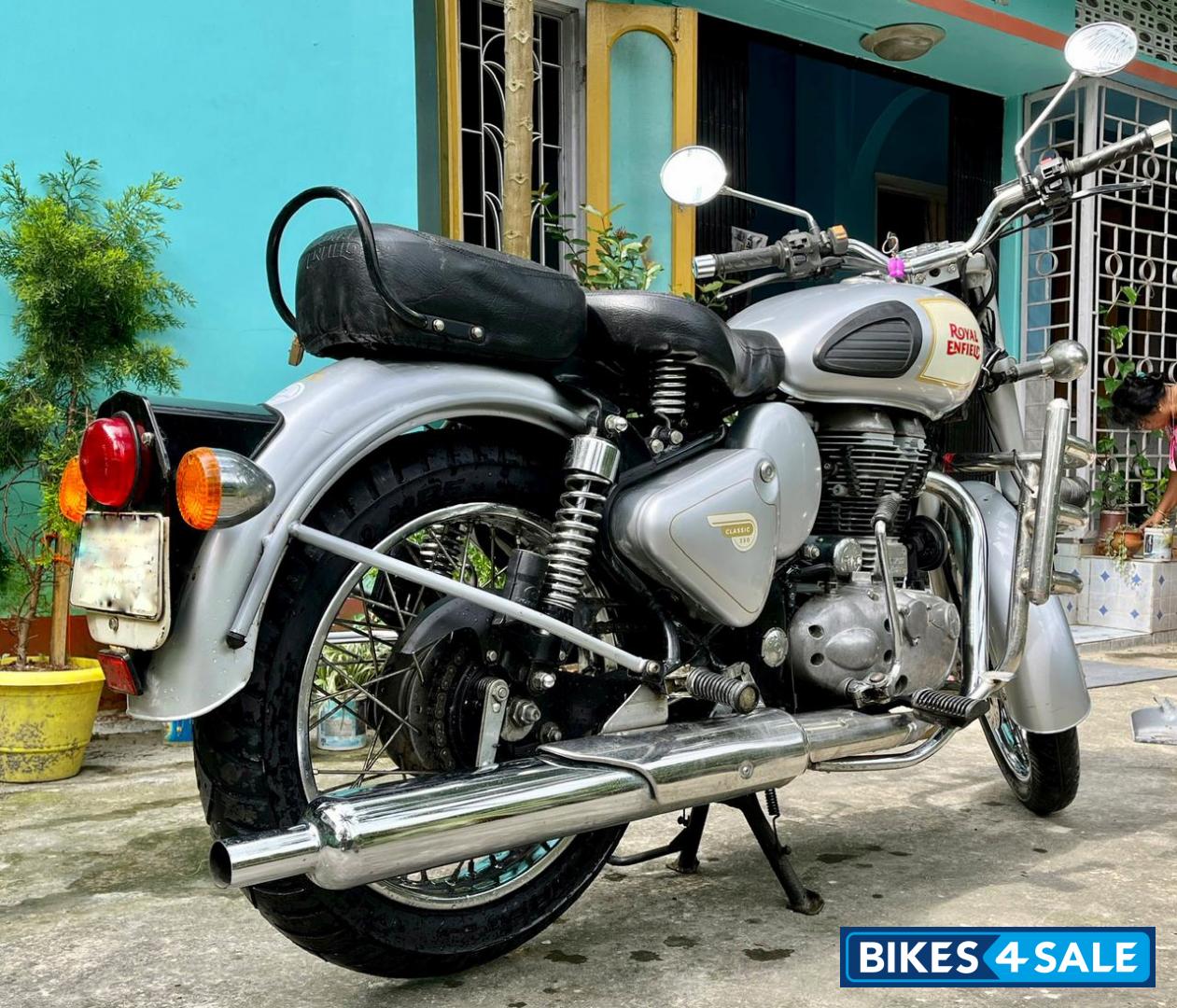 Silky Silver Royal Enfield Classic 350