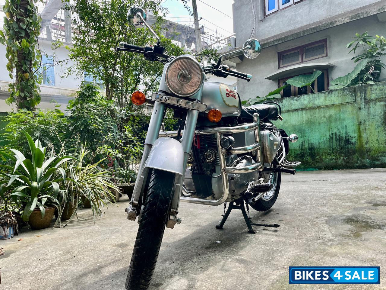 Silky Silver Royal Enfield Classic 350