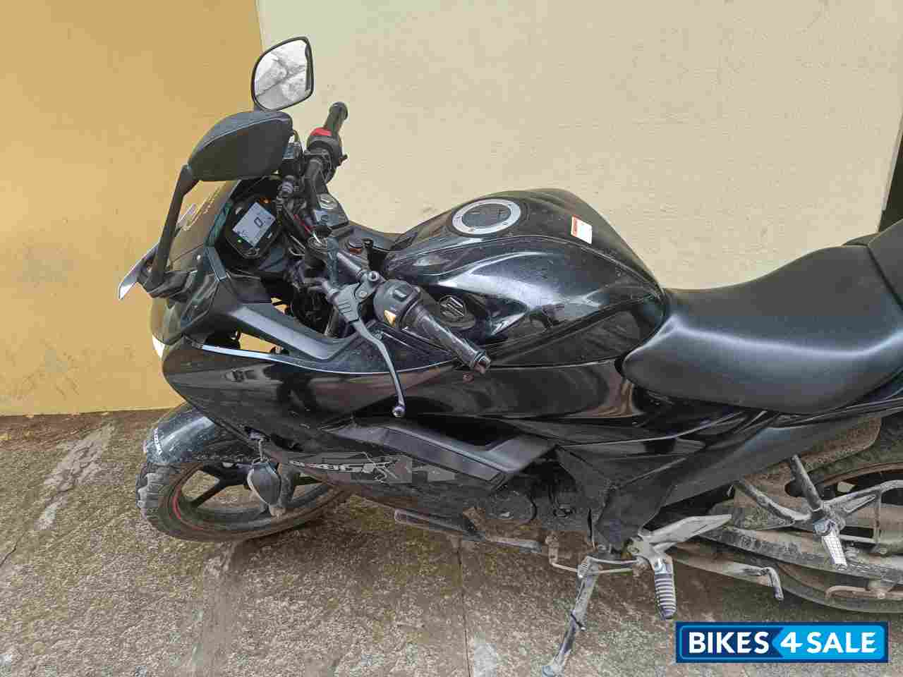 Suzuki Gixxer SF