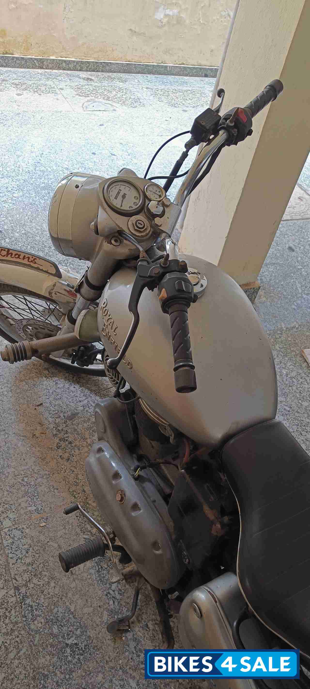 Silver Royal Enfield Bullet Electra 5S