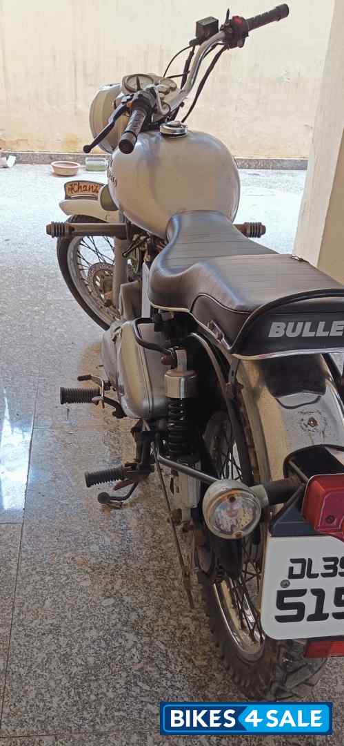 Silver Royal Enfield Bullet Electra 5S