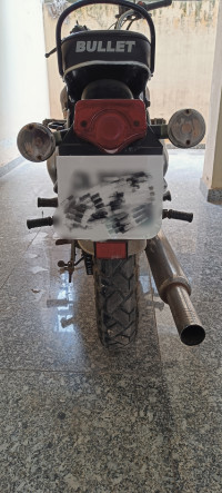 Silver Royal Enfield Bullet Electra 5S