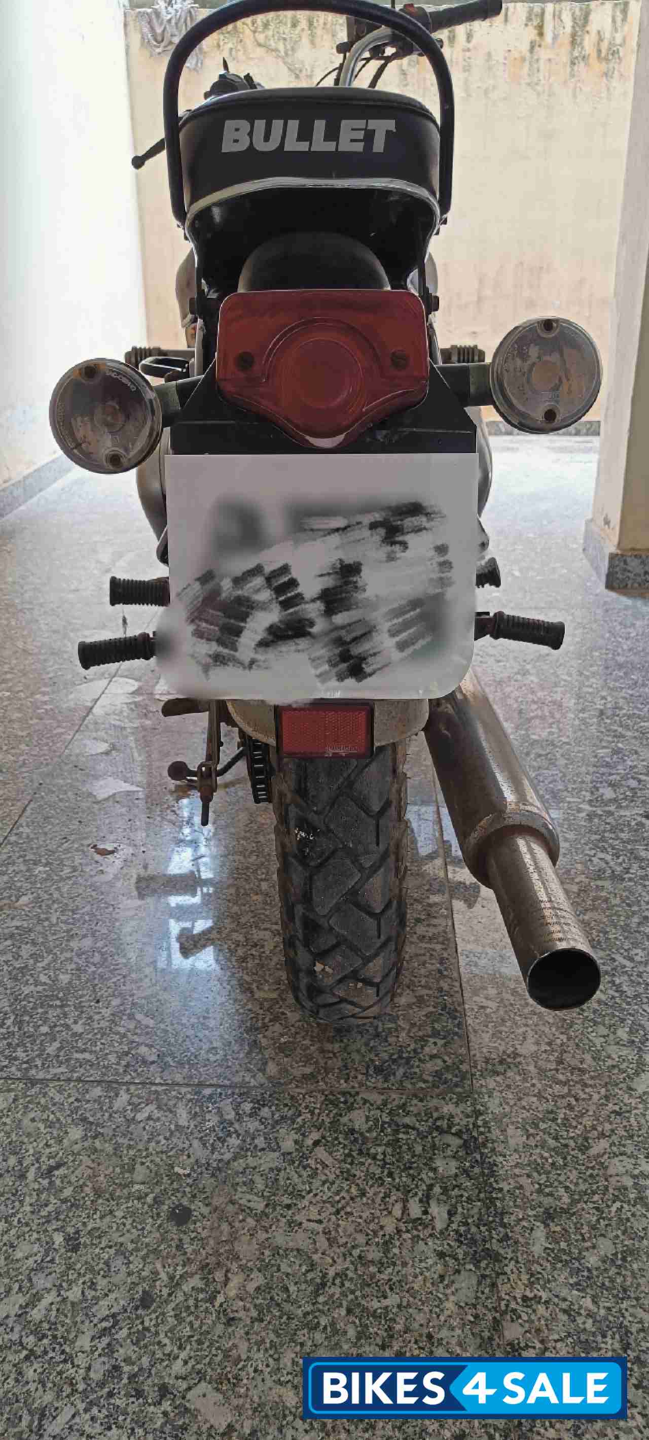 Silver Royal Enfield Bullet Electra 5S