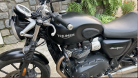 Black Matte Triumph Street Twin
