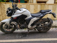 Yamaha FZ25