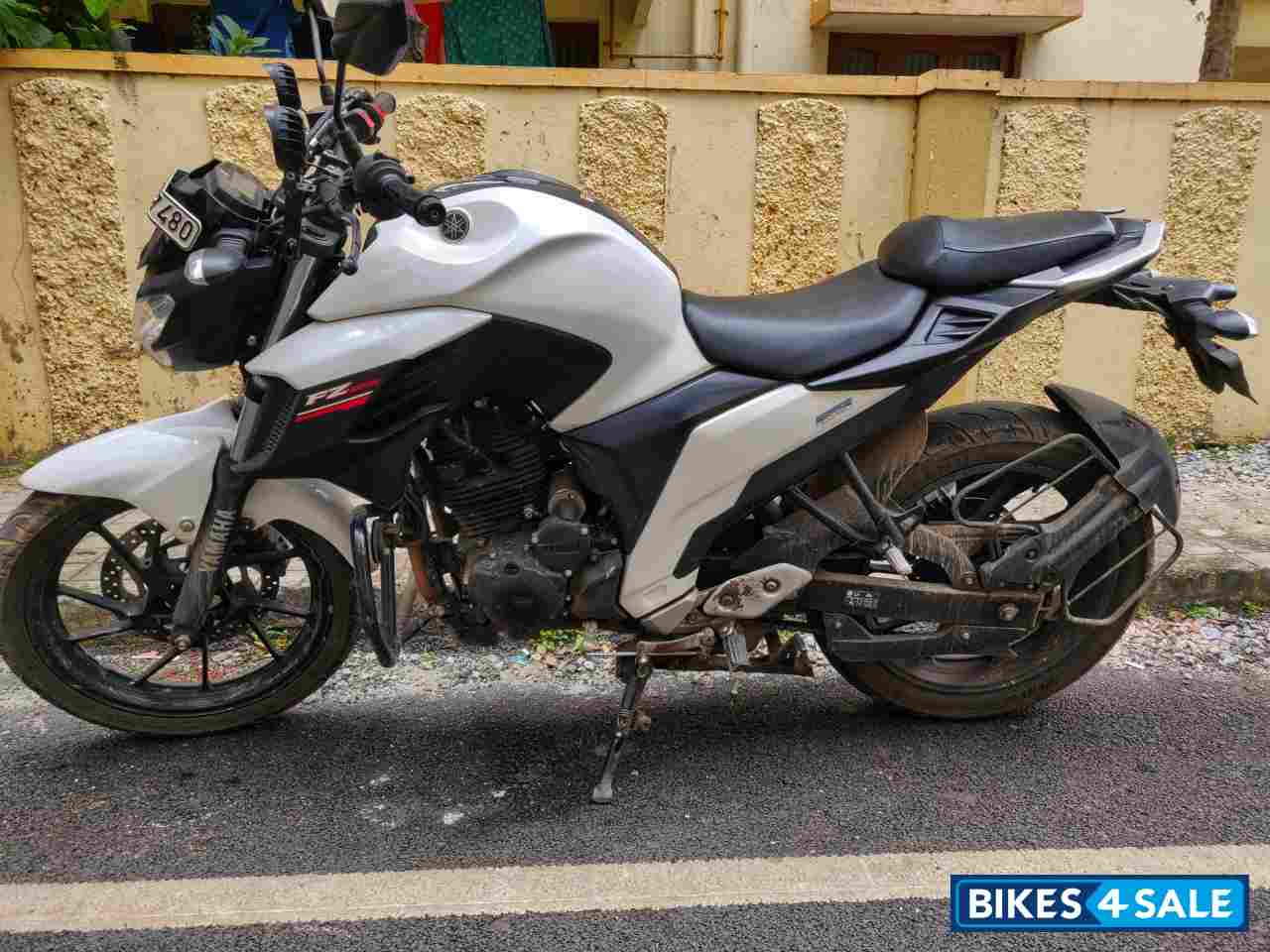 Yamaha FZ25