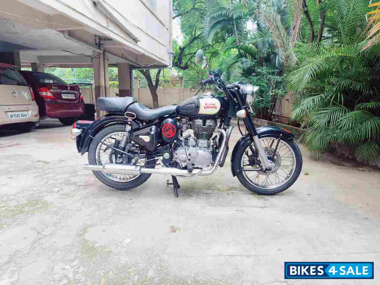 Royal Enfield Classic 350 Royal Enfield Classic 350