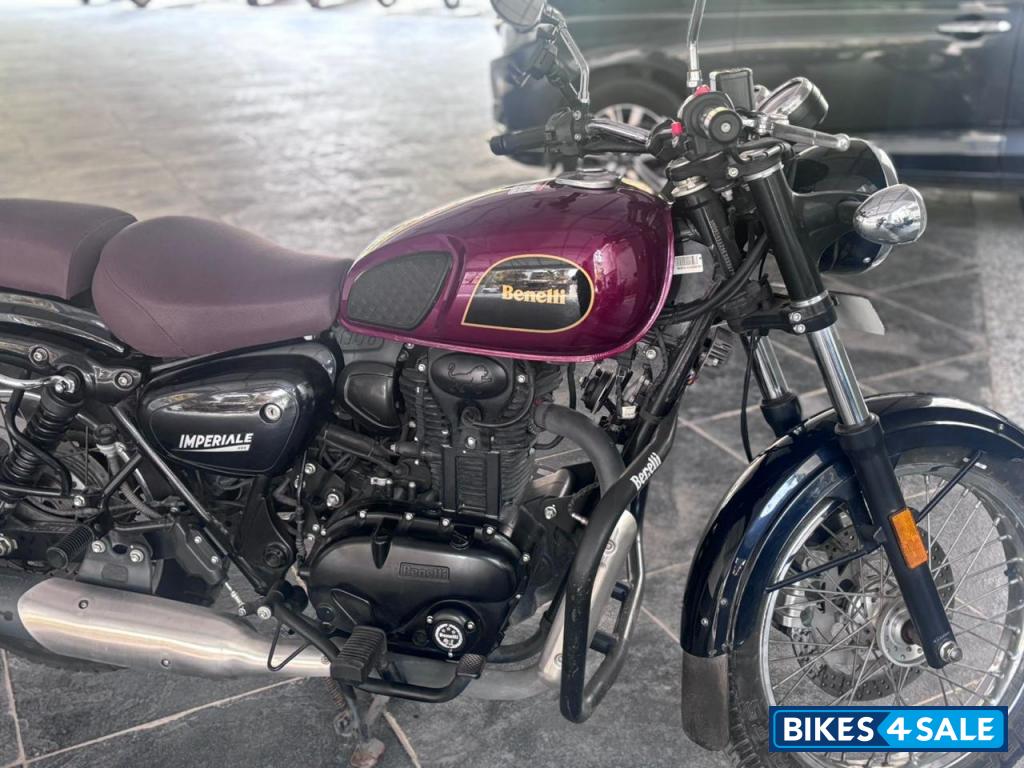 Red Benelli Imperiale 400 BS6 Red Benelli Imperiale 400 BS6