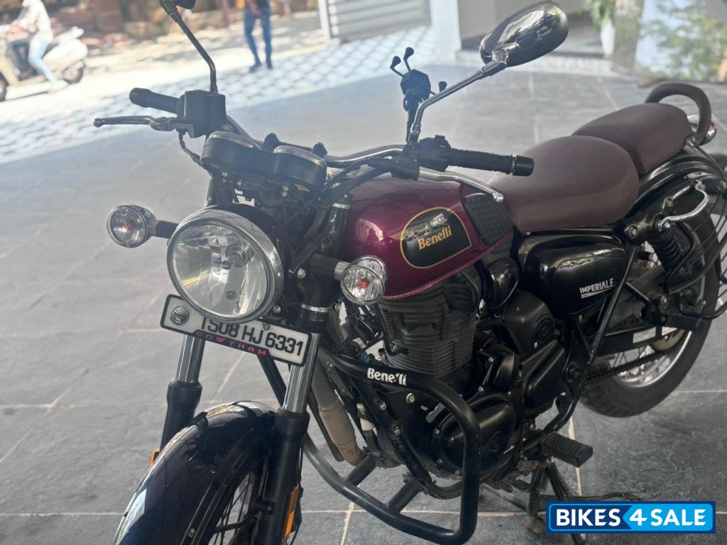 Red Benelli Imperiale 400 BS6 Red Benelli Imperiale 400 BS6