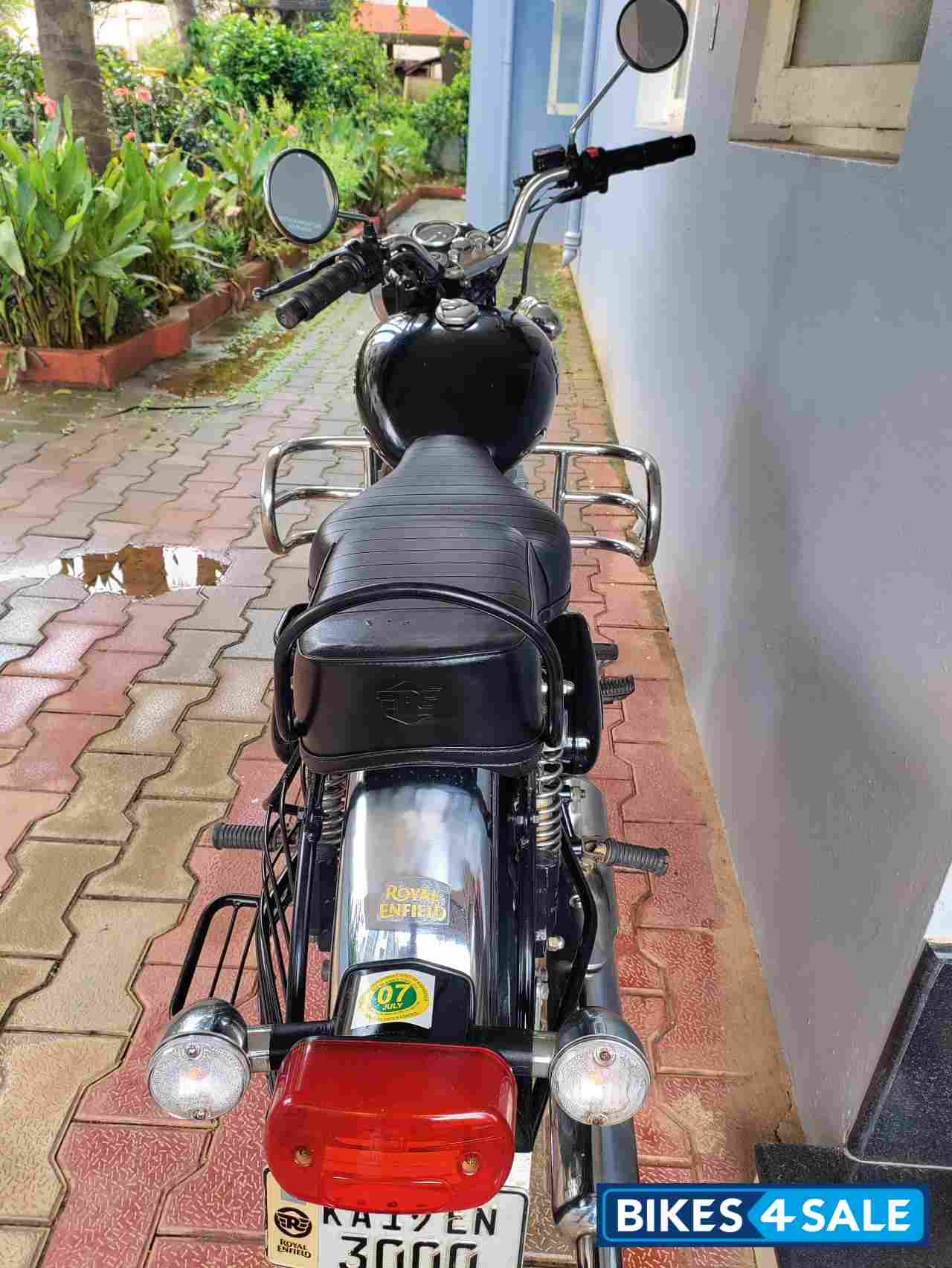 Royal Enfield Bullet 350 Twinspark Royal Enfield Bullet 350 Twinspark