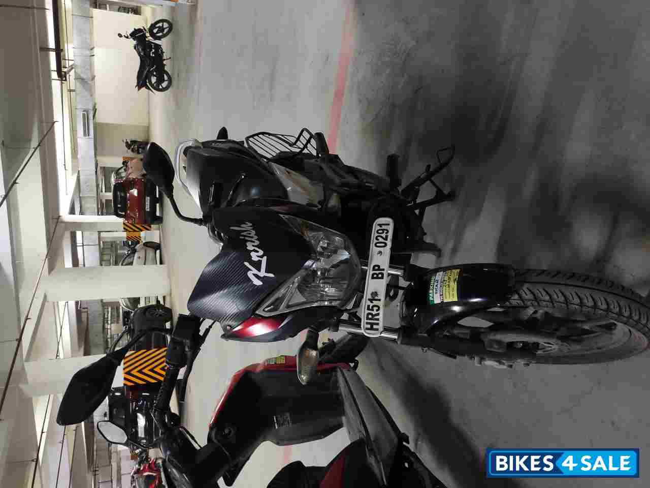 Bajaj Discover 125 ST